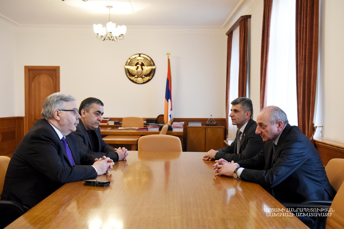 Bako Sahakyan received Hagob Der-Khatchadourian and Bureau member Armen Roustamyan