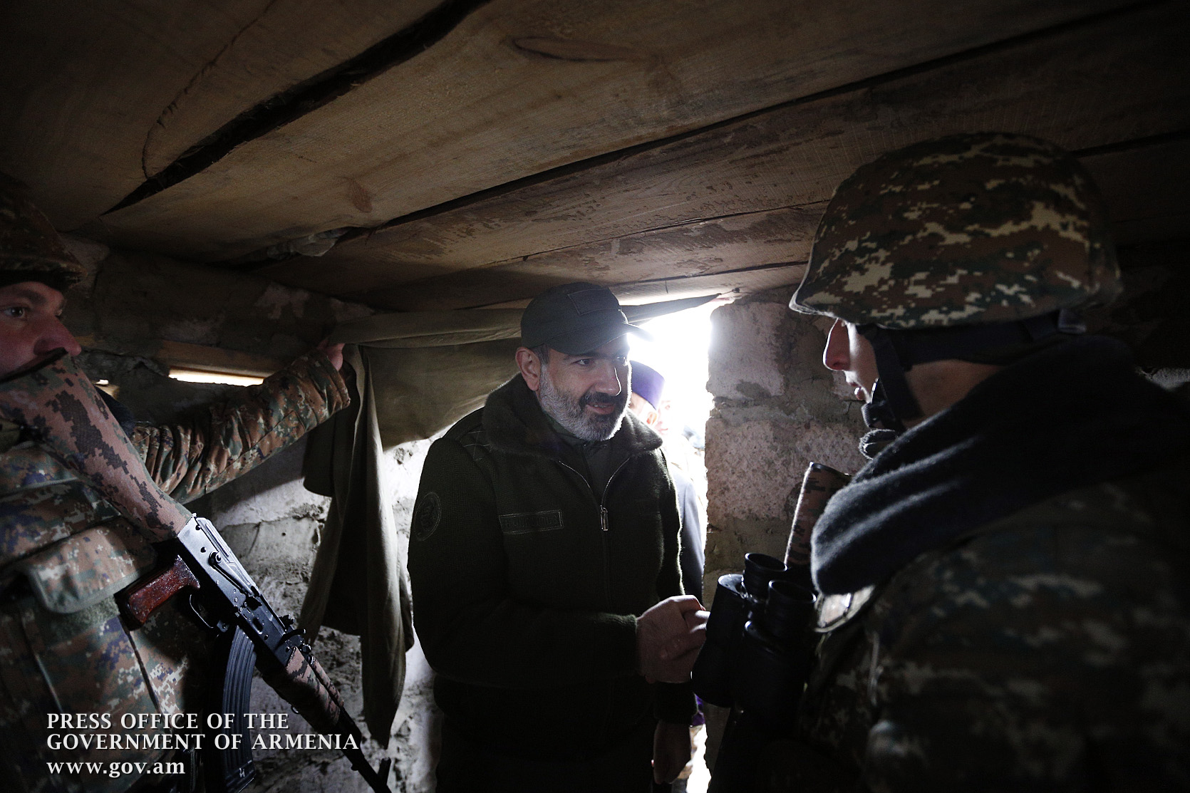 The Government has the task of preserving as much as possible the achievements of our servicemen and the Armed Forces – Nikol Pashinyan visits military stronghold and congratulates servicemen on New Year