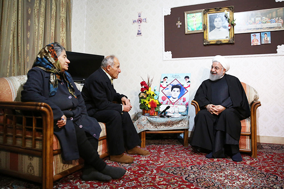 Rouhani Praises Iranian-Armenians’ Patriotism