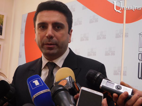 Made in Armenia: Alen Simonyan showcased his suit and shoes, ‘Other than my tie, everything is produced in Armenia’