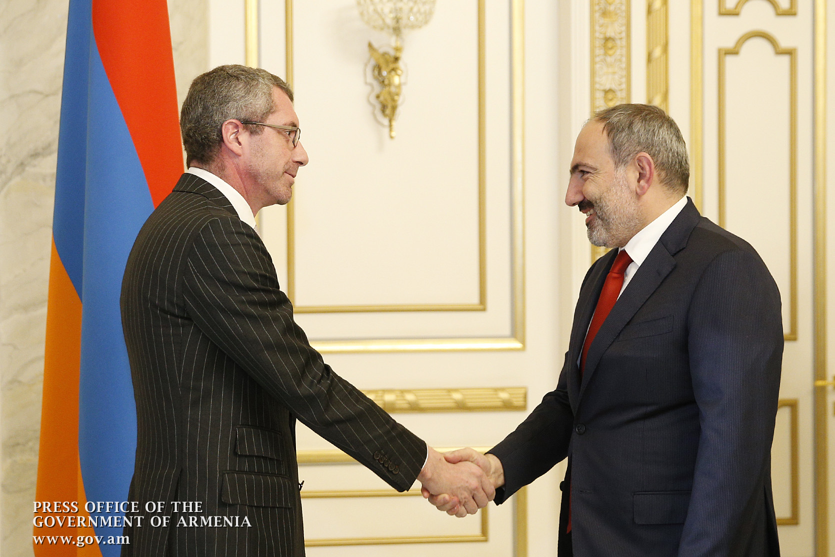 Nikol Pashinyan receives Frank Engel