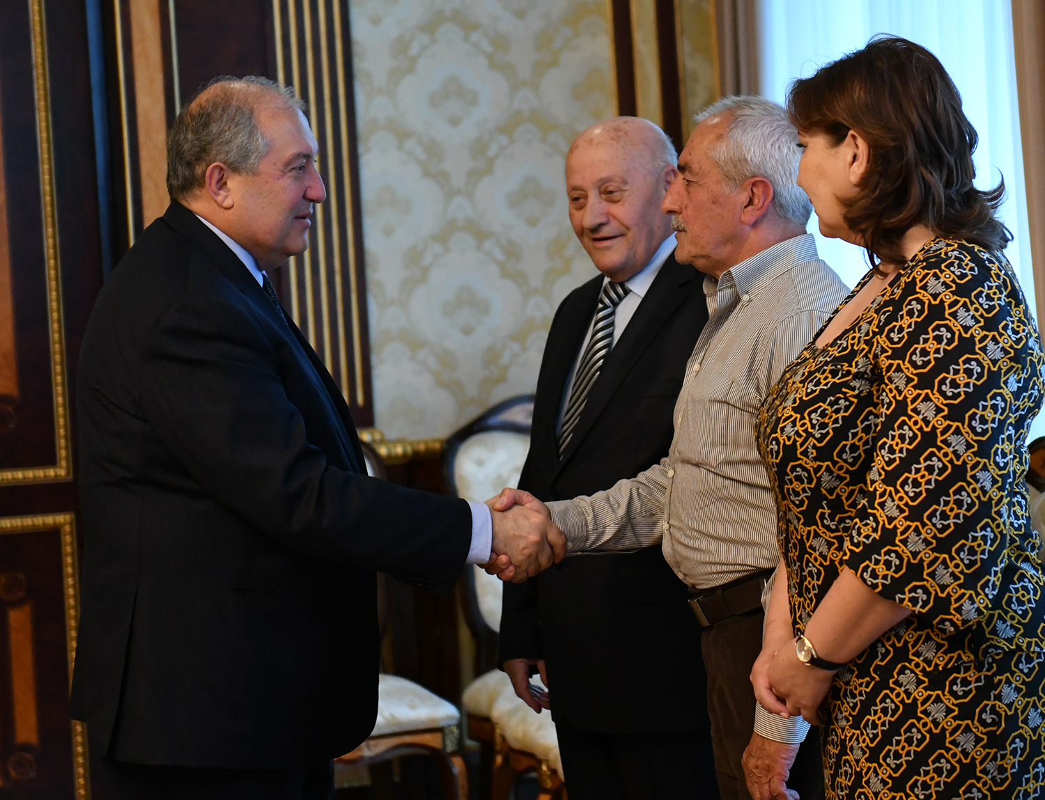 Armen Sarkissian received family members of the pilots killed during the Artsakh Liberation War