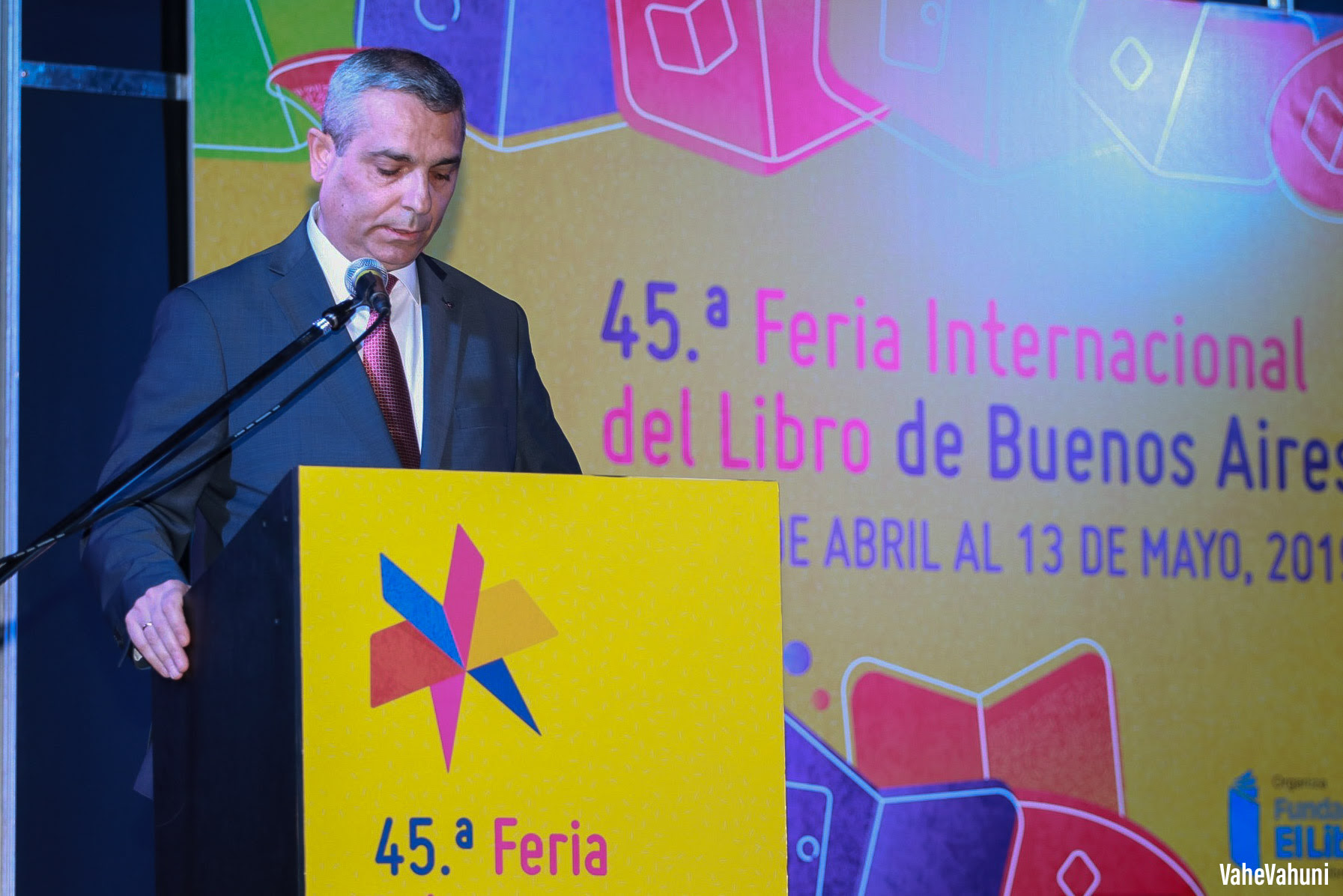 Masis Mayilian Delivered a Speech at the International Book Fair in Buenos Aires