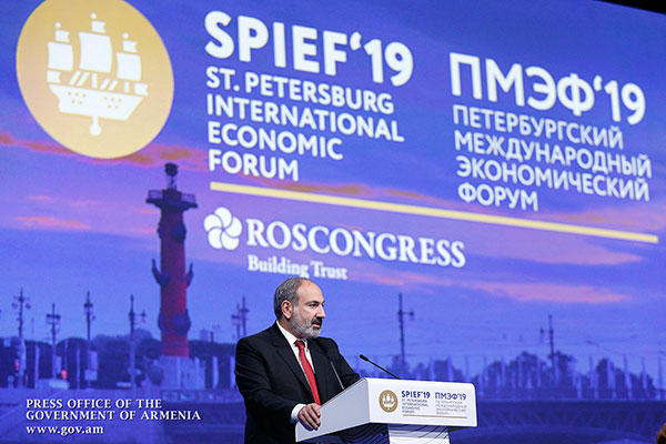 Prime Minister pleased with participation in St. Petersburg forum