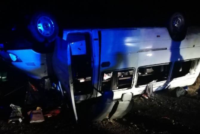 Passenger van en route Yerevan-Batumi crashes in Georgia, 2 reported dead