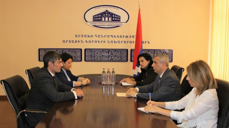 Foreign Minister Masis Mayilian Received Newly Appointed Artsakh Program Manager of The HALO Trust
