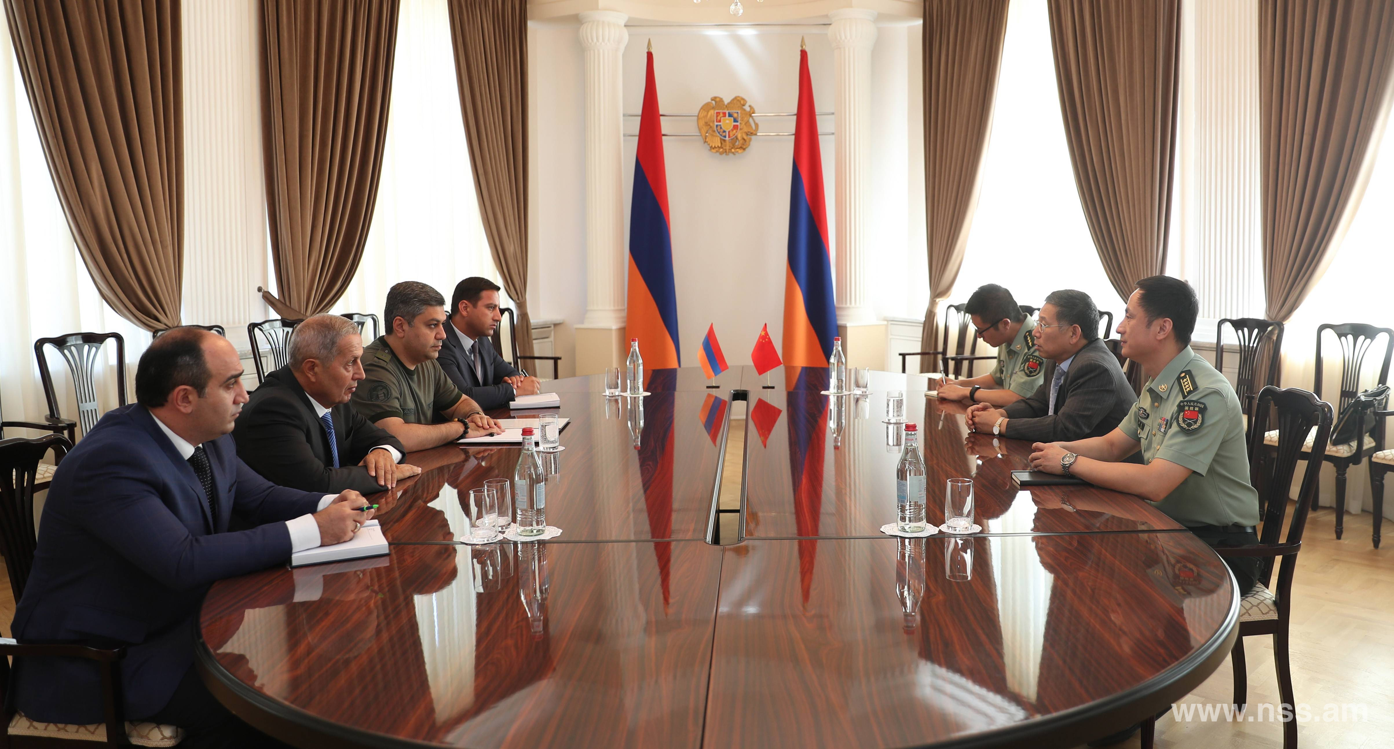 National Security Service Director Artur Vanetsyan holds meeting with Chinese ambassador