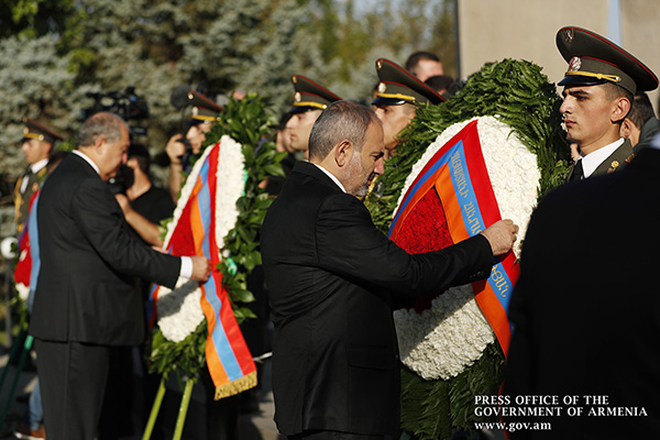PM pays tribute to Armenians who sacrificed their lives for Homeland’s independence