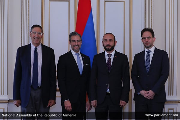 Ararat Mirzoyan receives delegation led by Damon Wilson