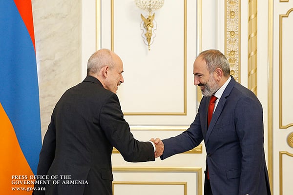 “Germany will continue to assist Armenia with reforms”. PM receives German Ambassador Banzhaf