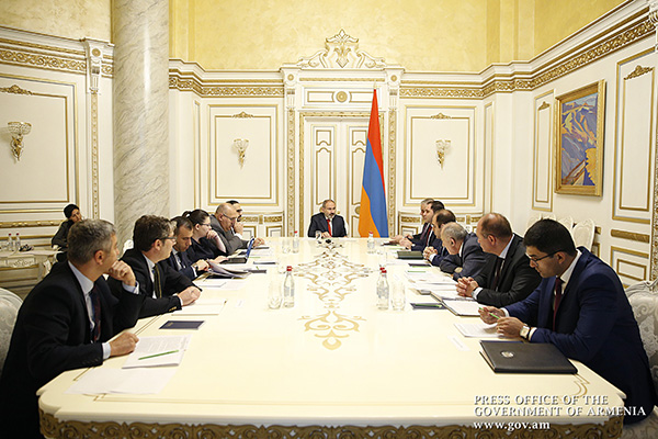PM holds consultation on Armenia-Georgia Power Transmission Line Construction Project