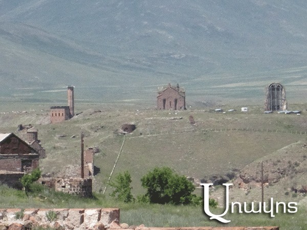 Mayor of Gyumri’s noteworthy announcement about the Kharkov village that borders ancient ruins of Ani