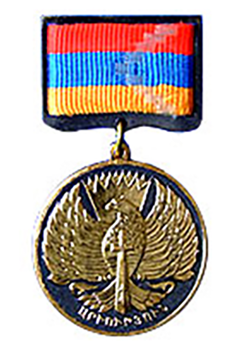The Defence Army servicemen Parouyr Amirkhanyan and Rafik Ordoyan were awarded with the “For Service in Battle” medal