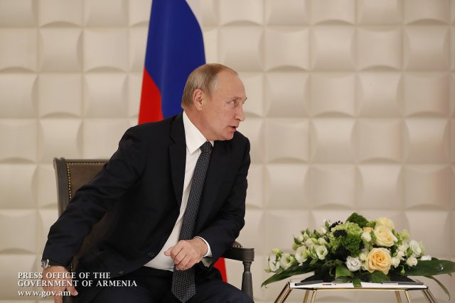 Russia’s president meets Armenia’s second president’s spouse Bella Kocharyan. aysor.am