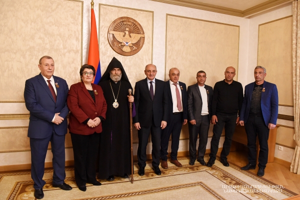 Solemn awarding ceremony in the Artsakh Republic Presidential Residence