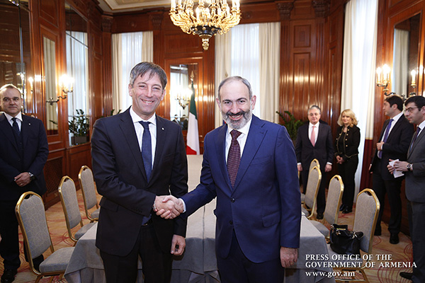 Armenian Prime Minister, Deputy Governor of Lombardia discuss possibilities for implementing concrete programs
