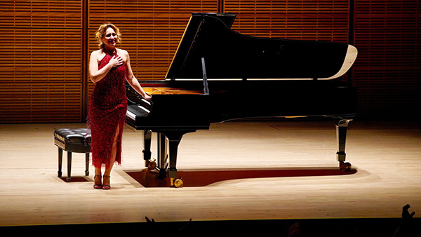 “She did it again.” Kariné Poghosyan captivates Carnegie Hall