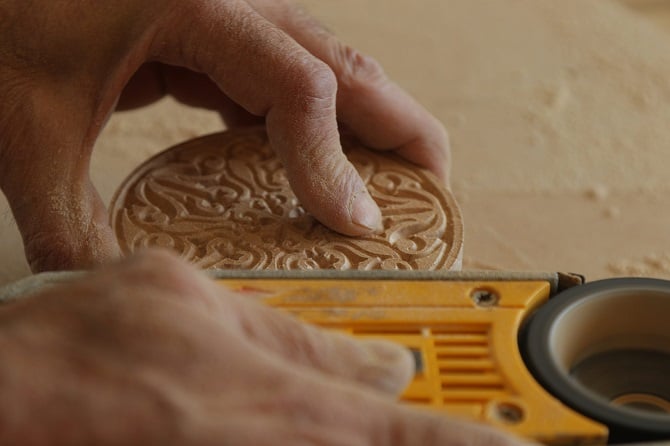 The making of a Nuri wood keepsake box