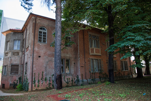 The “House of Leaves” (Tirana, Albania) wins 2020 Museum Prize