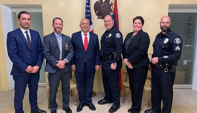 Consul General Baibourtian received high-ranking Glendale police officers