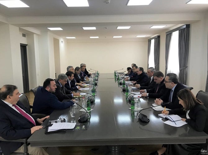 The ANCA discussed its 360-degree advocacy priorities with Armenia Foreign Minister Zohrab Mnatsakanyan during a 2-hour seminar held on the eve of the global Hai Tahd (Armenian Cause) conference being held in Armenia and Artsakh from February 24th to 28th.