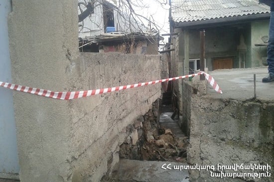 The outer wall of a non-residential building was collapsed in Sari Tagh district of Yerevan