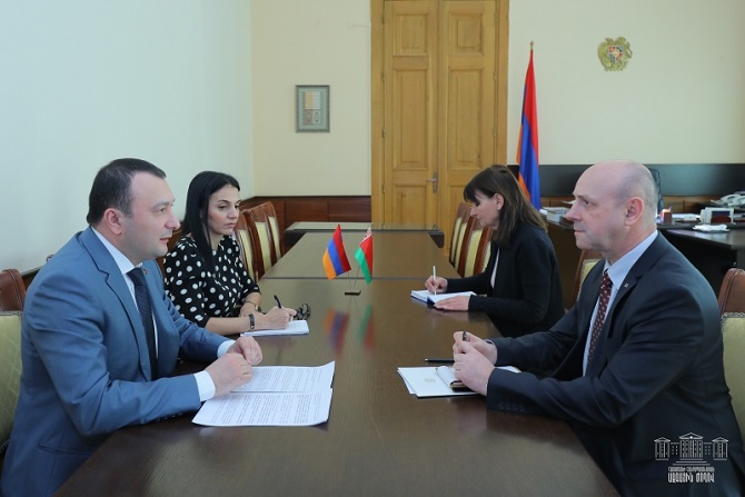 NA Vice President Vahe Enfiajyan receives Ambassador Extraordinary and Plenipotentiary to RA Igor Nazaruk