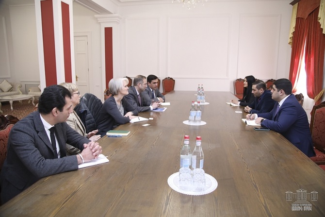 Arman Abovyan meets with President of U.S. NDI Washington office