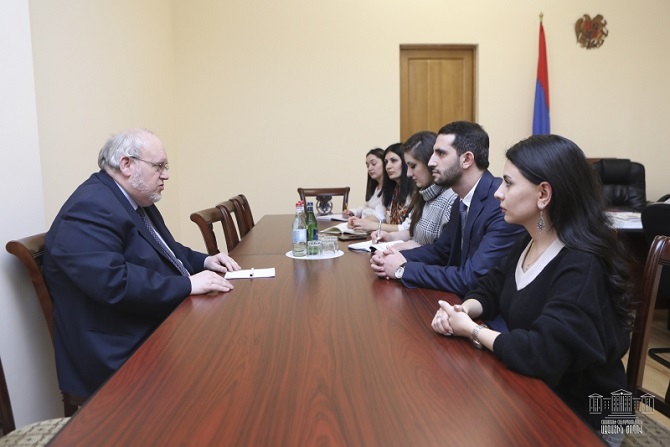 Ruben Rubinyan receives Ambassador of Poland to RA