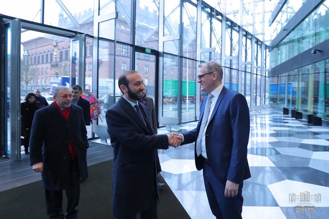 Delegation led by Ararat Mirzoyan visits Confederation of Danish Industry