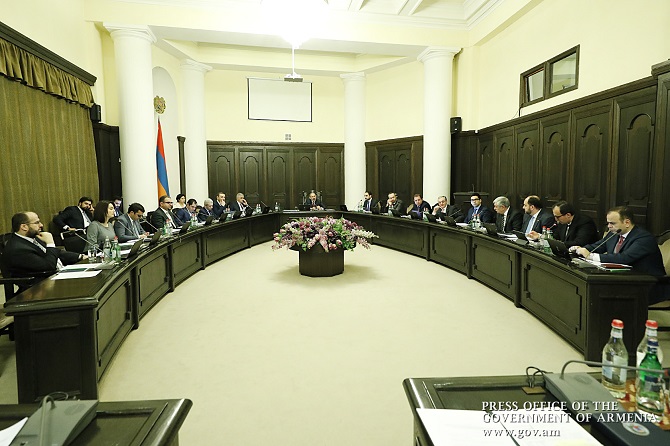 Government to hold extraordinary cabinet meeting