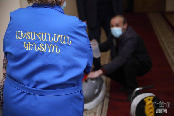 Ararat Mirzoyan tells pregnant deputies and deputies over 55 not to come to parliament, Makunts talks about not wearing mask and gloves and steps taken in parliament