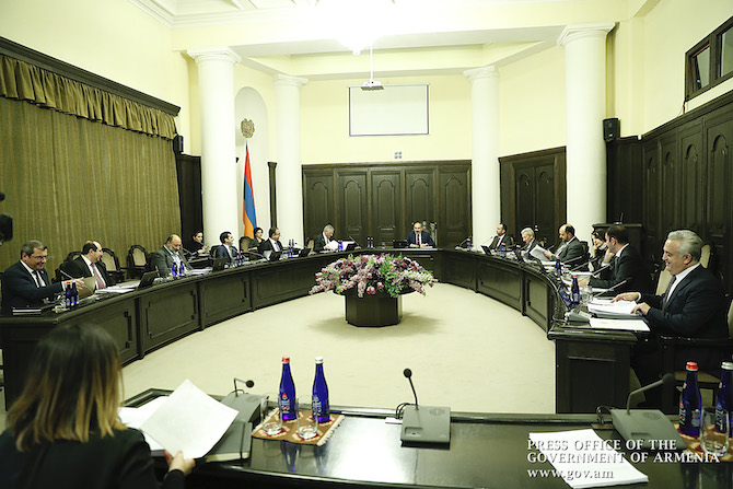 Progress in anti-coronavirus program and new assistance programs discussed in Government