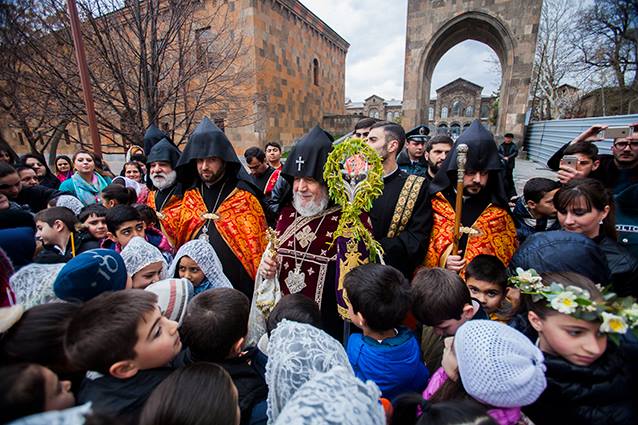 Armenian Church celebrates Palm Sunday