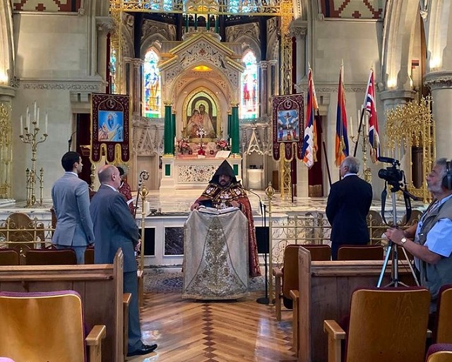 First Republic Day celebrated at Armenian church in London