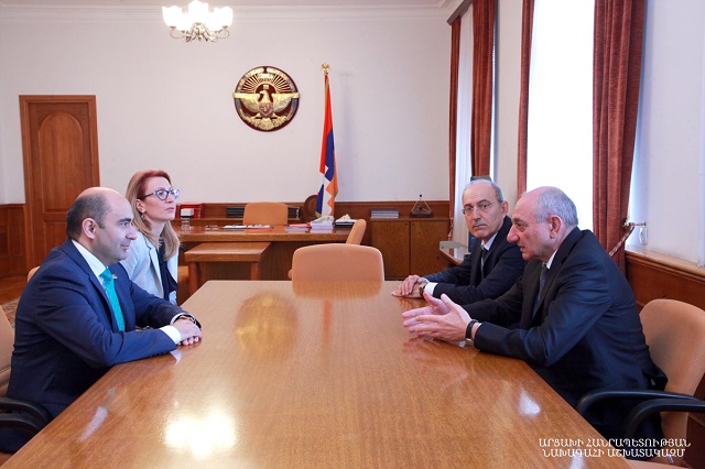 A range of issues on the development of parliamentary relations between Artsakh and Armenia, the domestic and foreign policy of the two Armenian republics were discussed at the meeting.