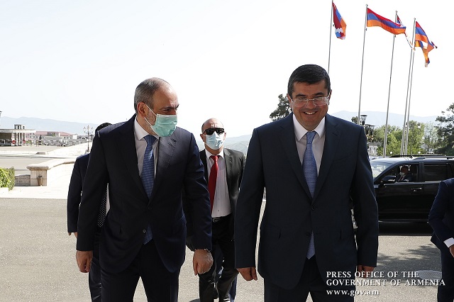 ‘All prerequisites in place for effective cooperation between Armenian and Artsakh authorities’: Nikol Pashinyan, Arayik Haroutunyan hold private talks