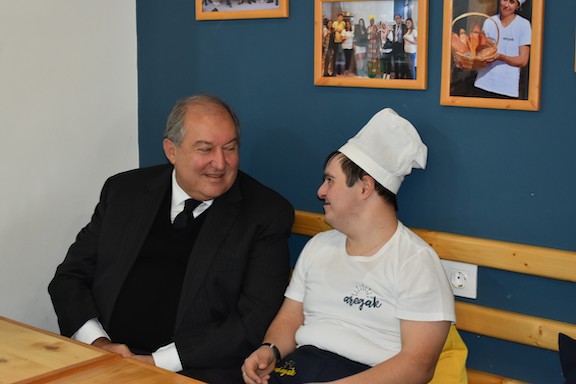 President Armen Sarkissian get a moment with Mikaryel during a visit to Aregak Bakery
