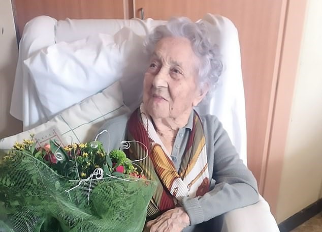Spanish woman, 113, becomes world’s oldest person to beat Covid-19