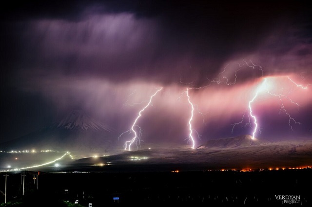 Powerful thunderstorm over Mount Ararat