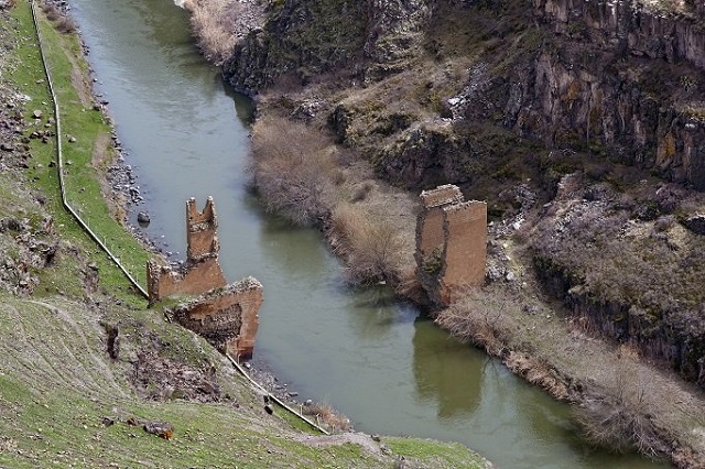 Turkey intends to rebuild the historic Bridge of Ani