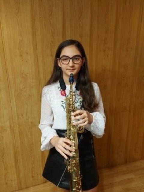 Alicia Sargsyan top contender in Spanish online music performance contest