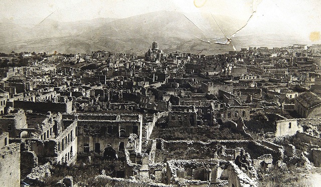 The aftermath of the 1920 massacres of the Armenian population by Azerbaijani forces in Shushi (Public Domain)
