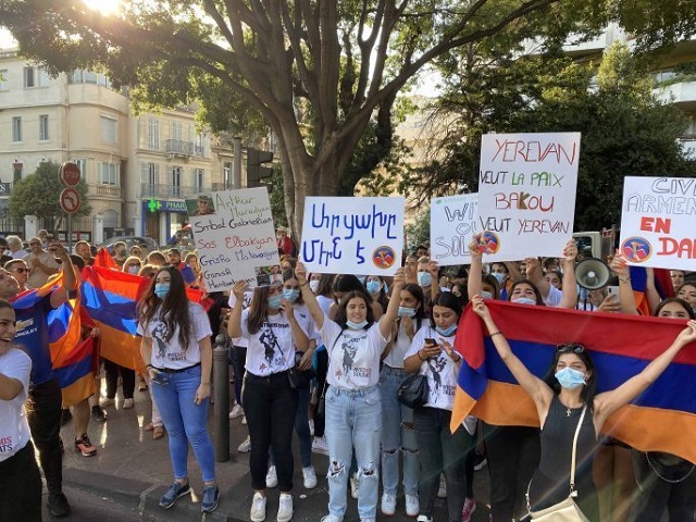 Armenian youth stage protest in front of Turkish Consulate in Marseilles