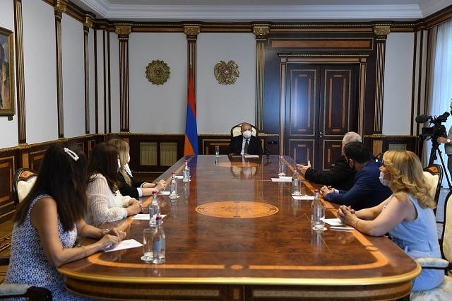 President Sarkissian received members of the Board of the Center on coordination of Syrian-Armenians’ issues: our Fatherland must be strong, stable and ready to accept its children at any time
