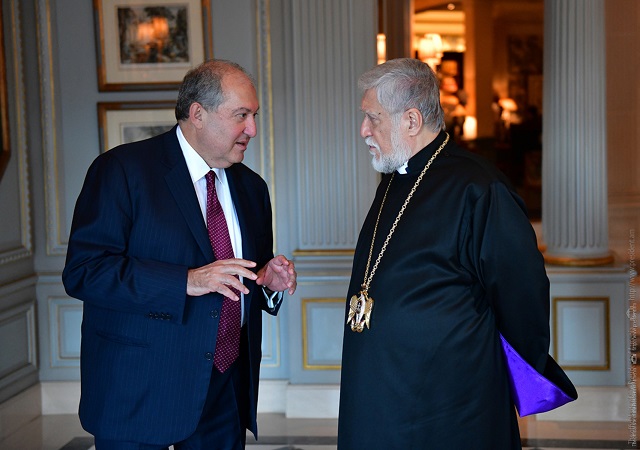 President Armen Sarkissian conveyed his support to the Catholicos of the Great House of Cilicia and in his person to the Armenian community of Lebanon and expressed readiness to help