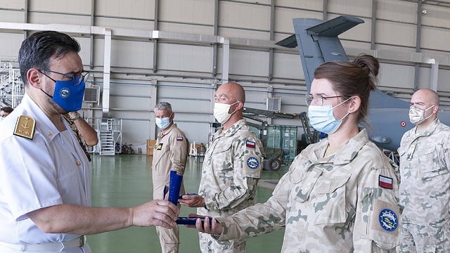 Commander Agostini visits Irini logistic base and site in Sigonella and Augusta