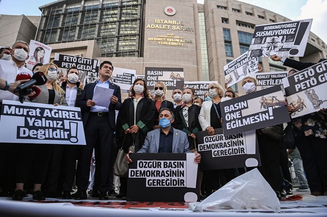 Turkey convicts 5 journalists under national security law