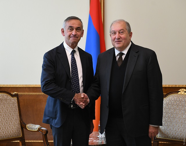 Armen Sarkissian and Lord Ara Darzi spoke about the prospects of cooperation in the framework of the presidential ATOM