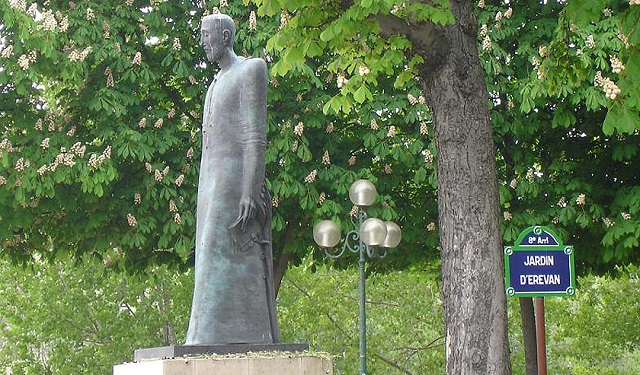 Vandals desecrate statue of Komitas in Paris